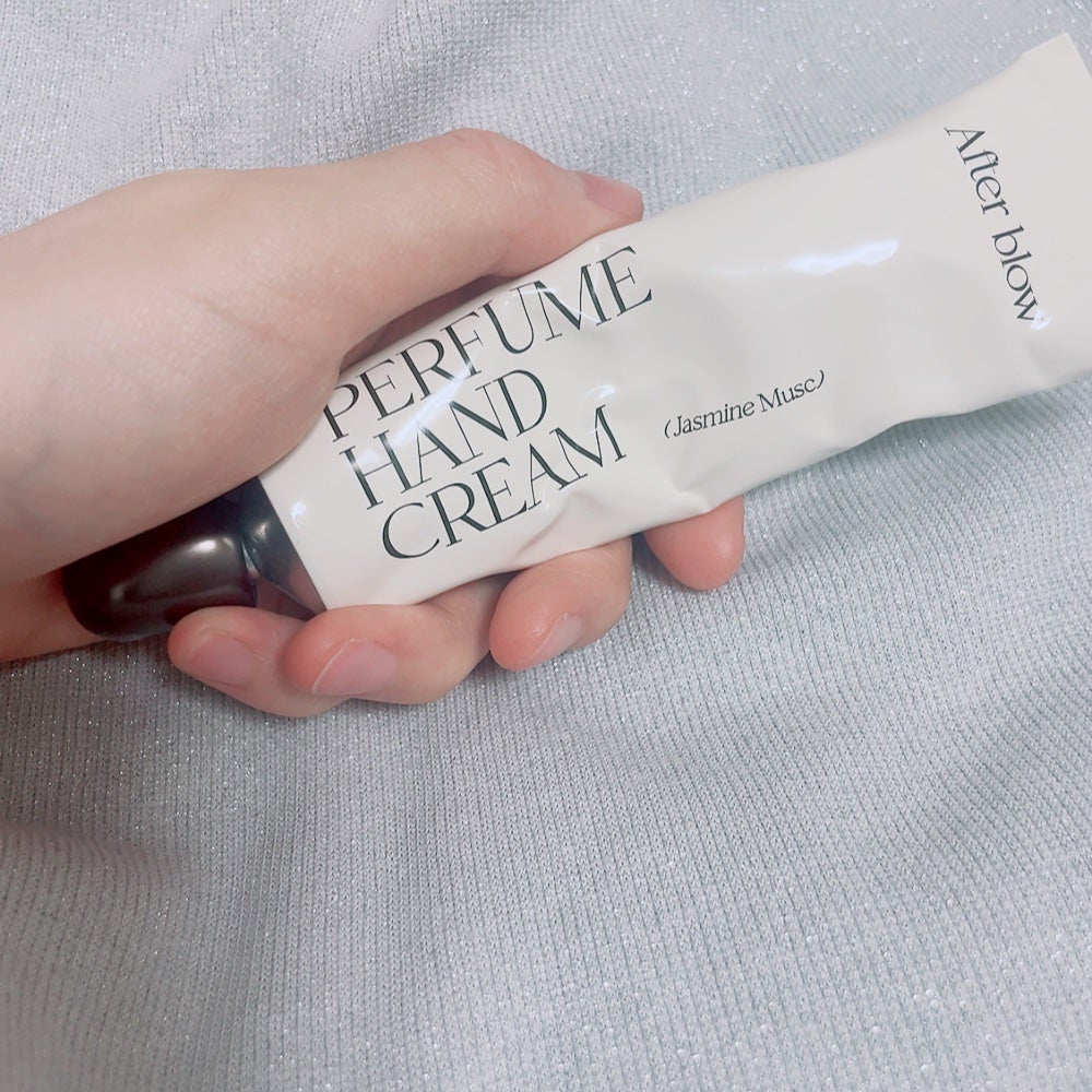 パフューム ハンドクリーム/After blow/ハンドクリームを使ったクチコミ(2枚目)