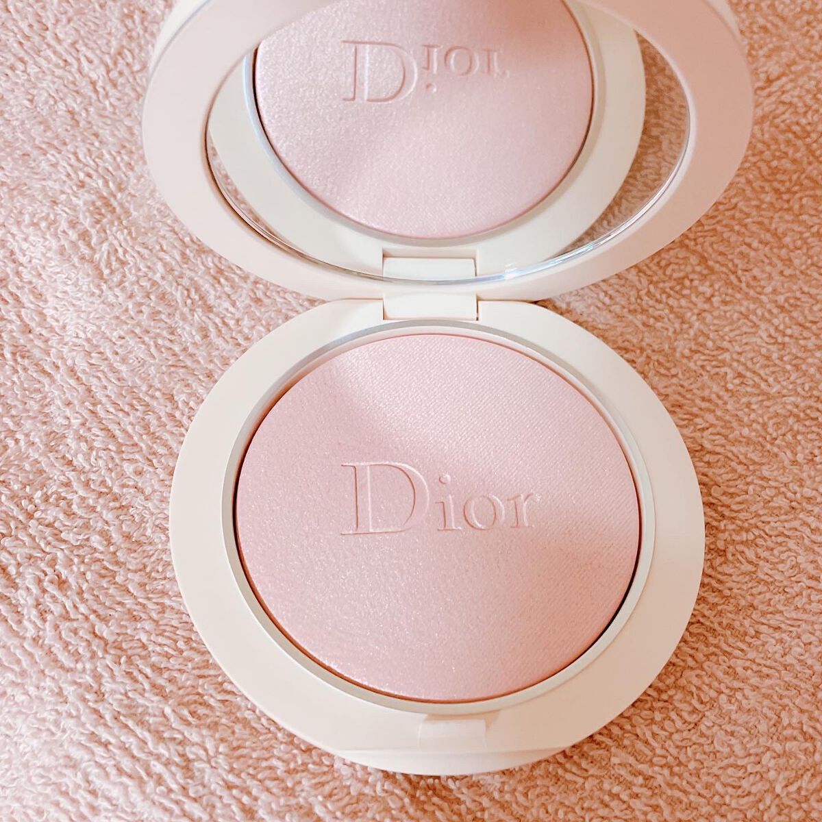ディオールスキン フォーエヴァー クチュール ルミナイザー/Dior/プレストパウダーを使ったクチコミ(2枚目)