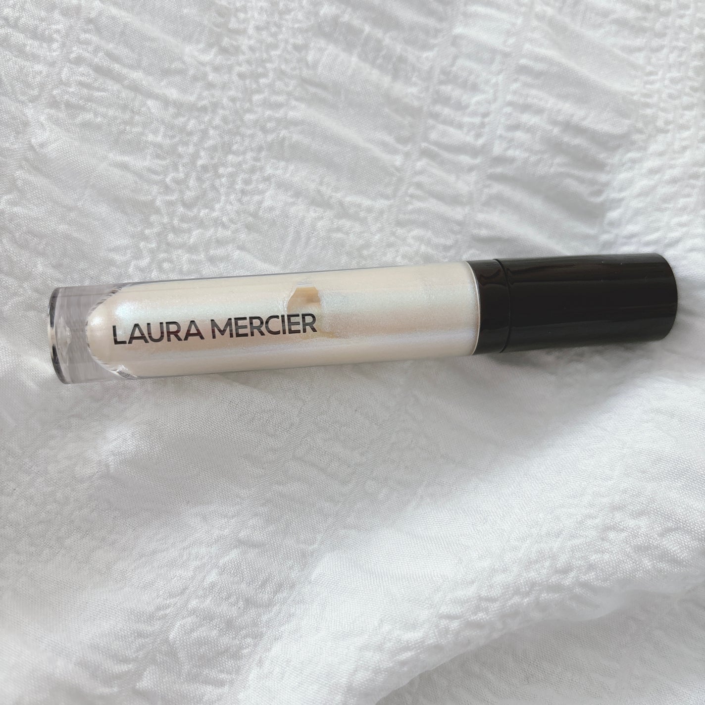 キャビア クローム ヴェイル ライトウェイト リキッド アイカラー/ローラ メルシエ/リキッドアイシャドウを使ったクチコミ(2枚目)