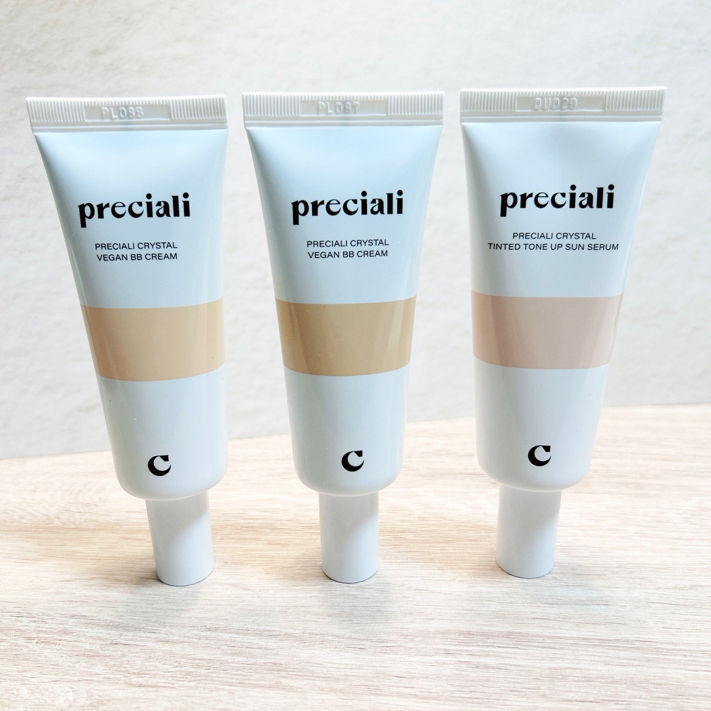 CRYSTAL TINTED TONE UP SUN SERUM PRECIALI