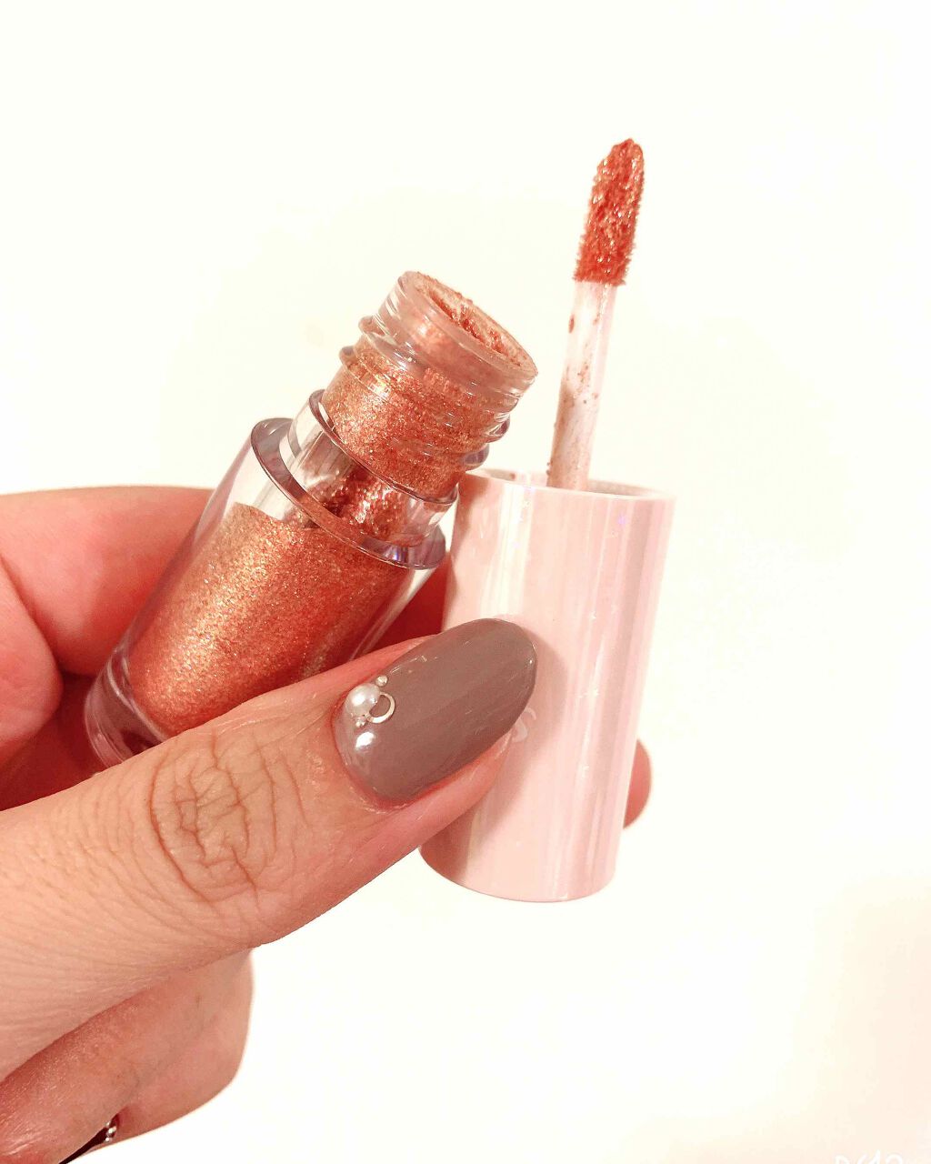 シュガー トゥインクル リキッド シャドウ/PERIPERA/リキッドアイシャドウを使ったクチコミ（1枚目）