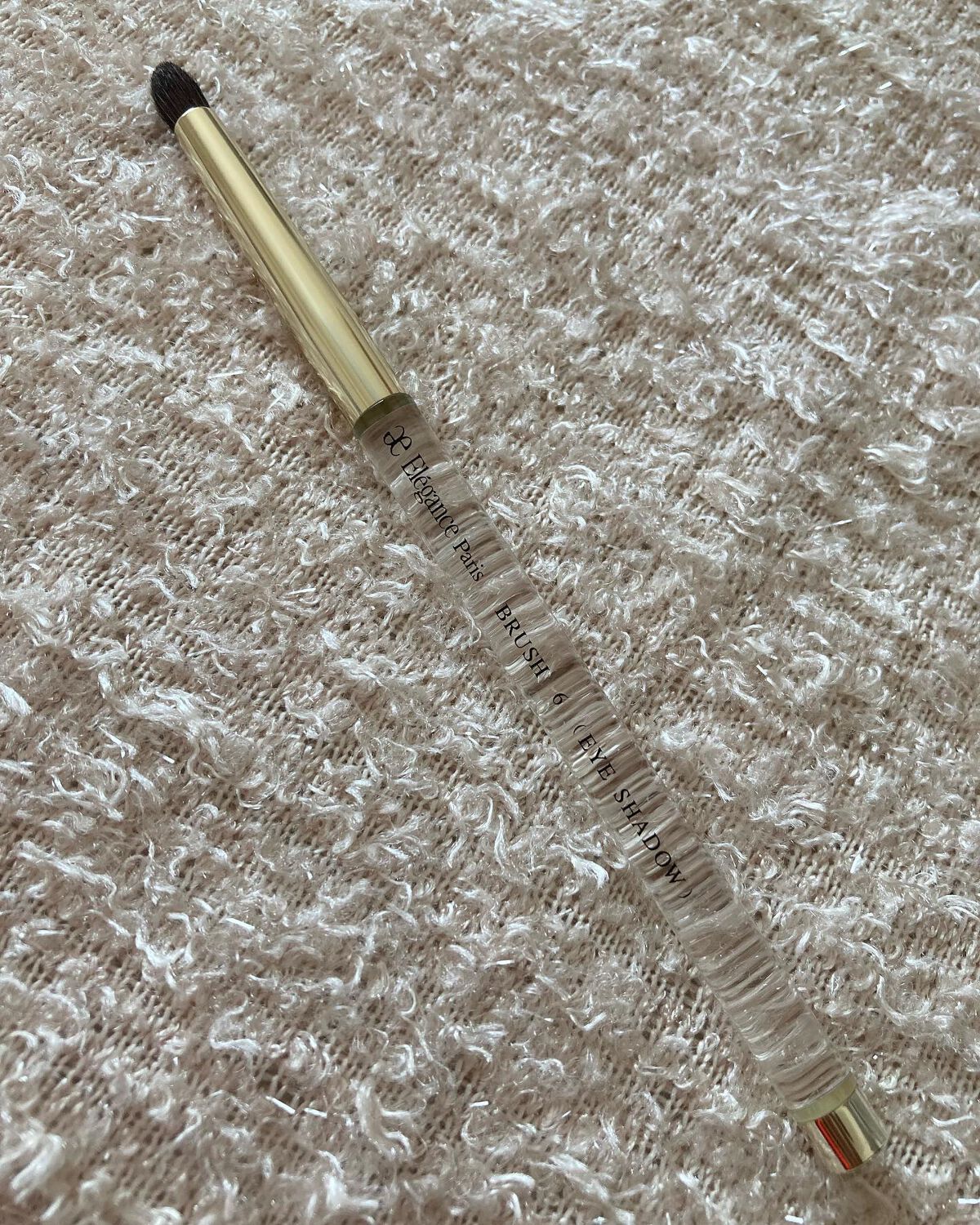 エレガンスのピンポイントブラシ⸜(๑⃙⃘'ω'๑⃙⃘)⸝
アイシャドウブラシだよ

これもポイント貯めて交換した商品

ブラッシュ6（アイシャドウ用丸筆）

このブラシもメイクイベントで

アーティストさんに
エレガンスラズルを購入した際に