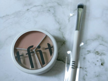 カバーアッププロコンシーラー クール スペシャルセット(コンシーラー15g+ブラシ)/TFIT/パレットコンシーラーを使ったクチコミ(1枚目)