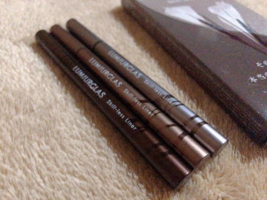 （（ 初めてのLIPSショッピングで買ったものの紹介① ））


――――――
LUMIURGLAS
Skill-less Liner 07.スモアグレージュ
――――――

気になってたカラーを追加で