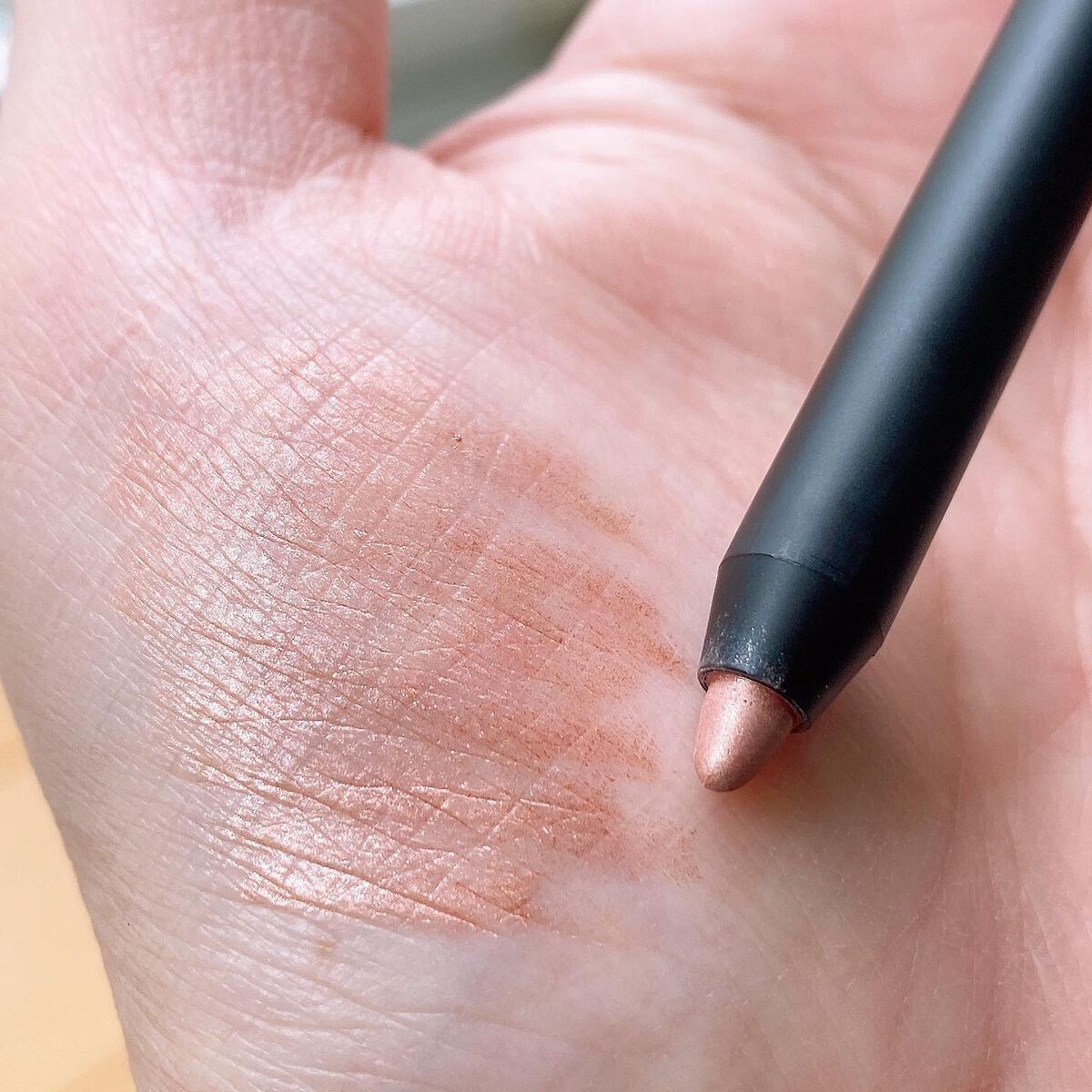 ニューデップスアイシャドウ/hince/単色アイシャドウを使ったクチコミ(3枚目)