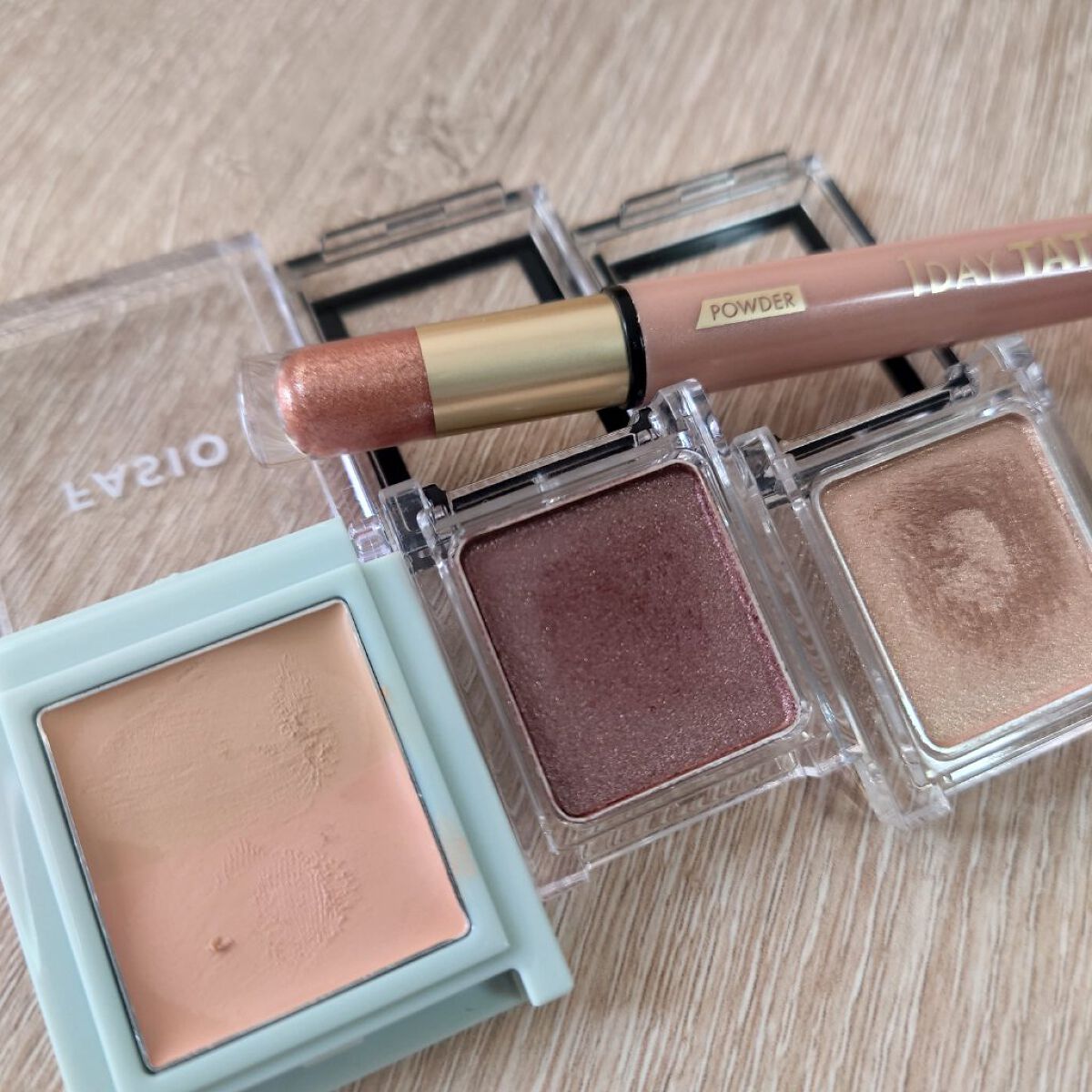 エアリーステイ コンシーラー/FASIO/パレットコンシーラーを使ったクチコミ（3枚目）