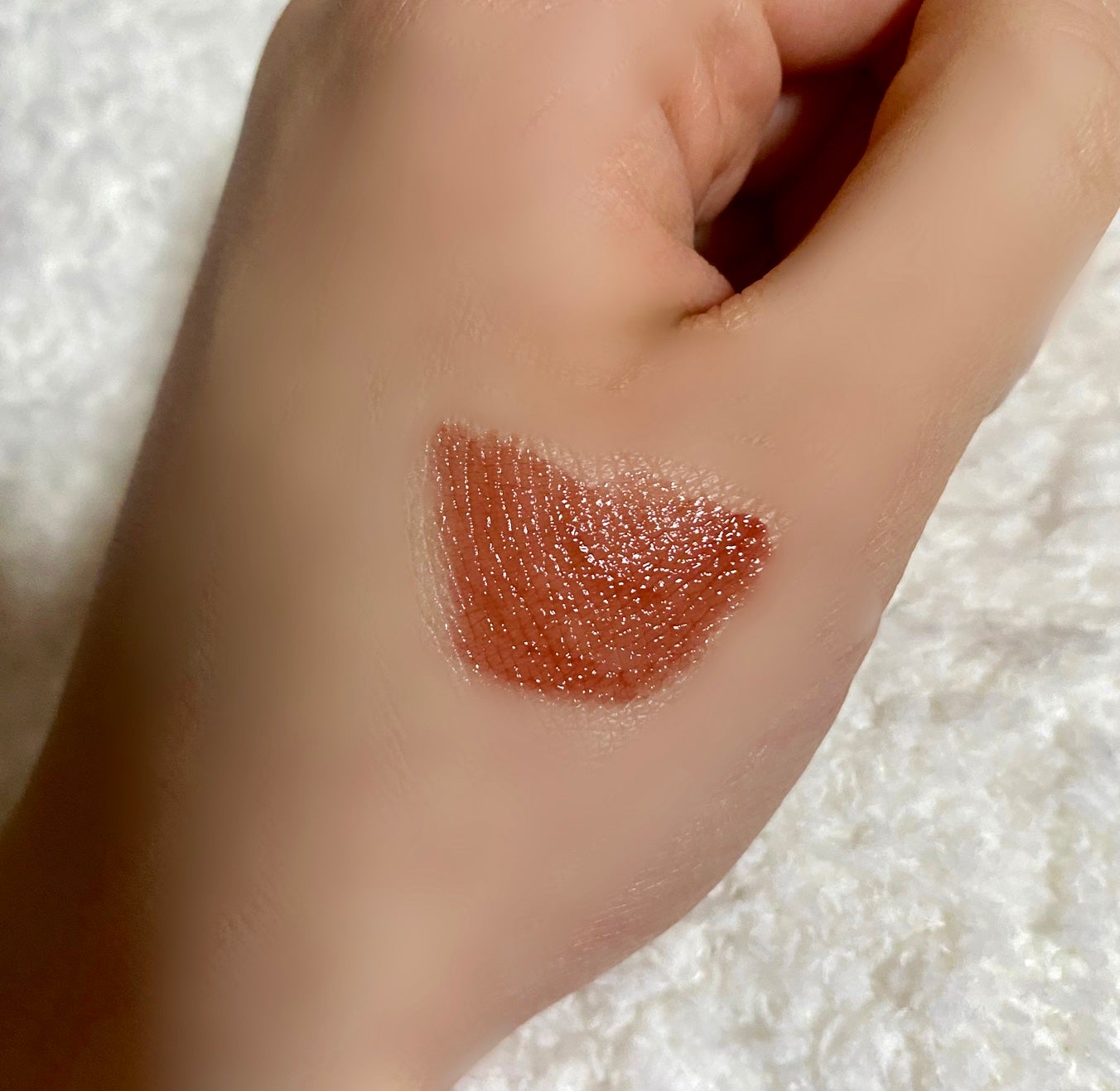 アンドバイロムアンド グラッシーボムティント/&nd by rom&nd/リップティントを使ったクチコミ(4枚目)