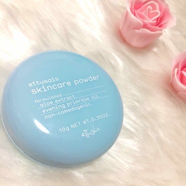 ＊＊＊＊＊＊＊＊＊＊＊＊＊＊＊＊＊＊＊＊＊

ettusais skincre powder
ベタつかず乾燥しすぎずサラ肌に。
お肌が気持ち悪くない密着感で、
すっぴんでいたくない時でも使えて
お肌にあ