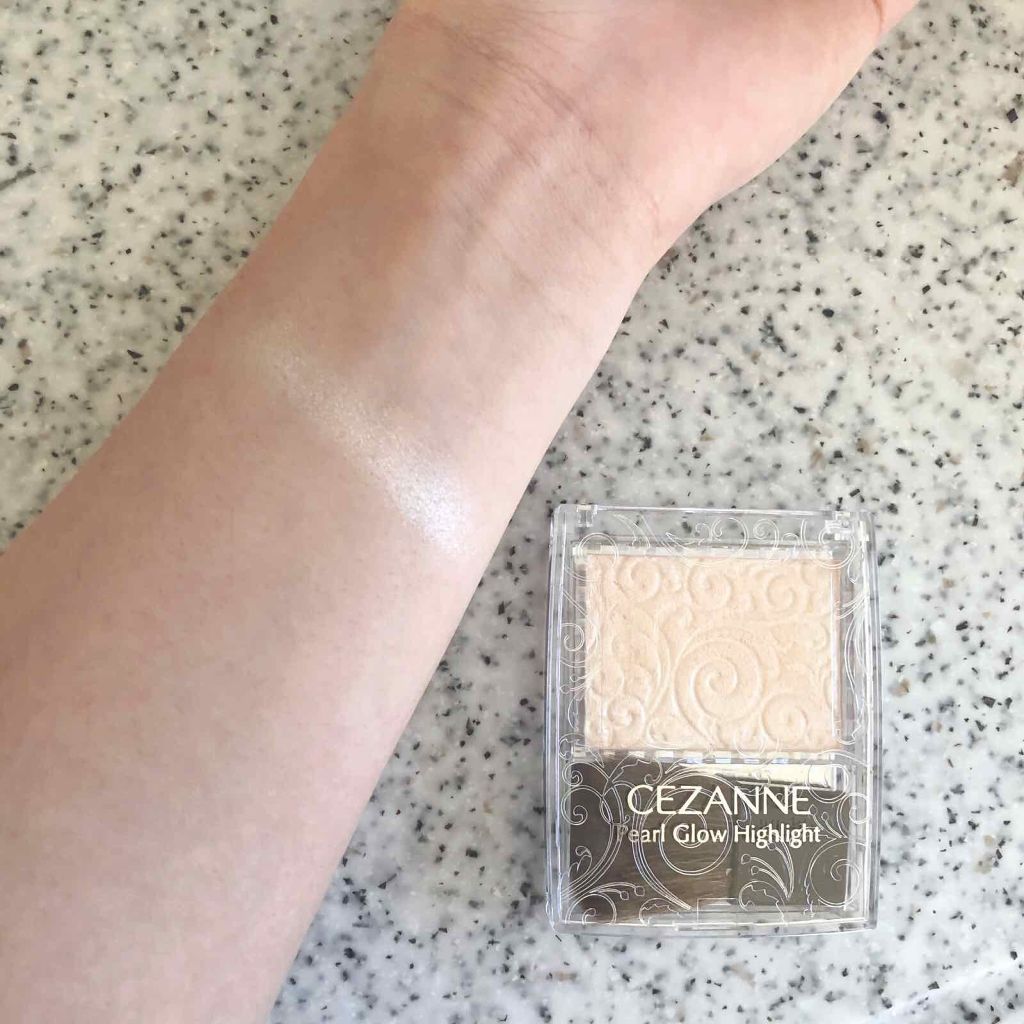 パールグロウハイライト/CEZANNE/パウダーハイライトを使ったクチコミ(1枚目)