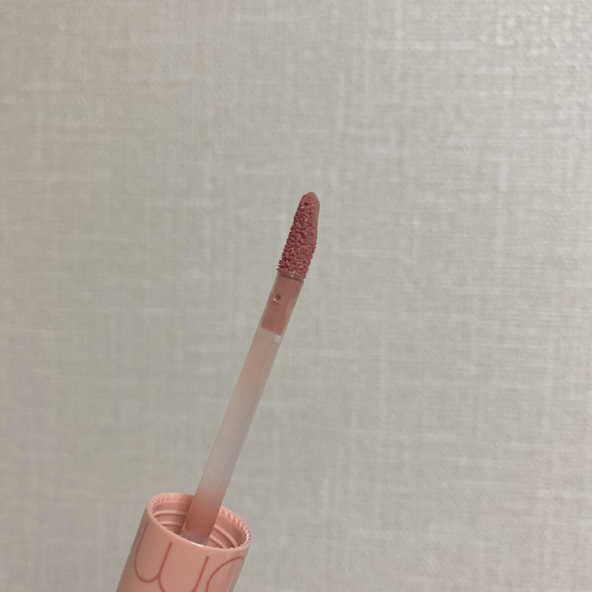 ジューシーラスティングティント/rom&nd/リップティントを使ったクチコミ（2枚目）