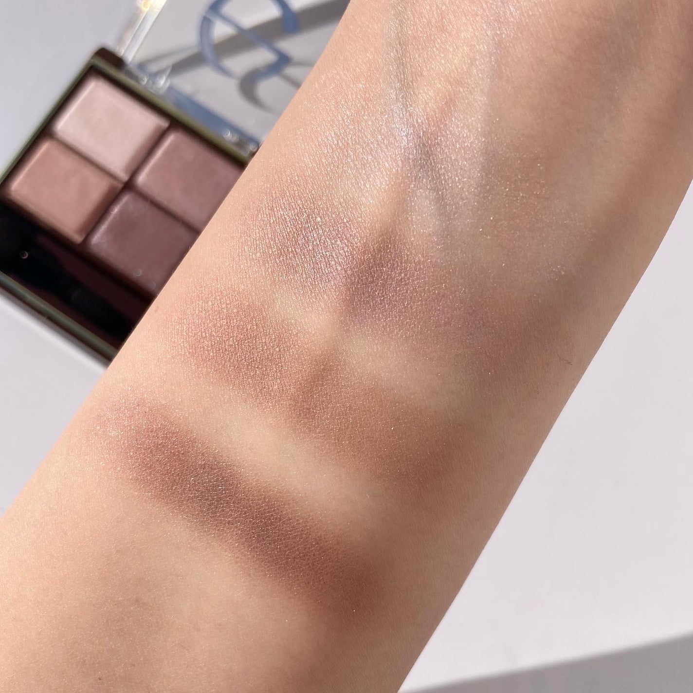 スキニーリッチシャドウ/excel/アイシャドウパレットを使ったクチコミ(4枚目)