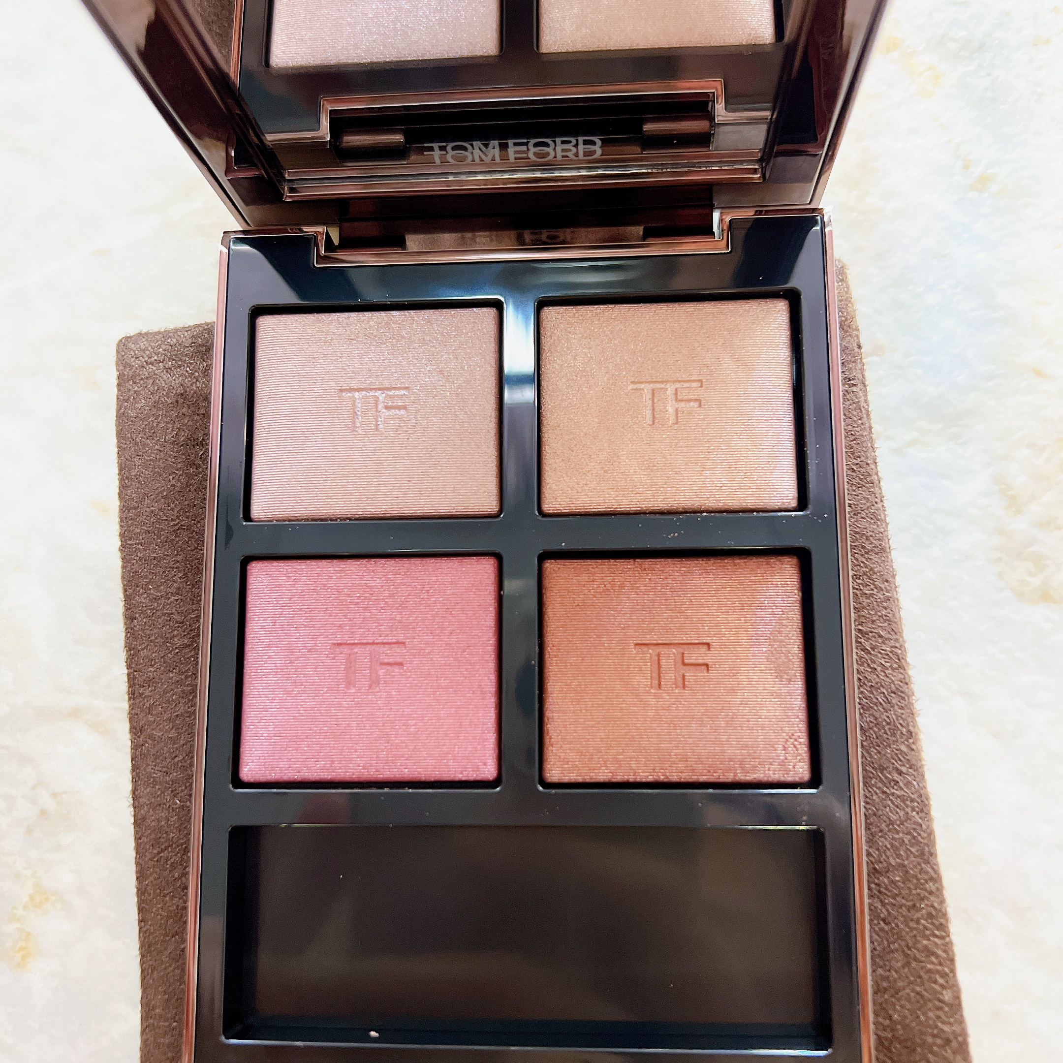 アイ カラー クォード/TOM FORD BEAUTY/アイシャドウパレットを使ったクチコミ（2枚目）