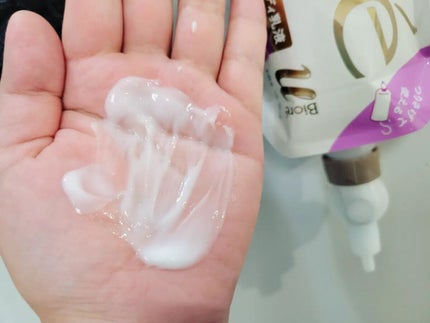 ザ ボディ ぬれた肌に使うボディ乳液 エアリーブーケの香り/ビオレu/ボディミルクを使ったクチコミ(5枚目)