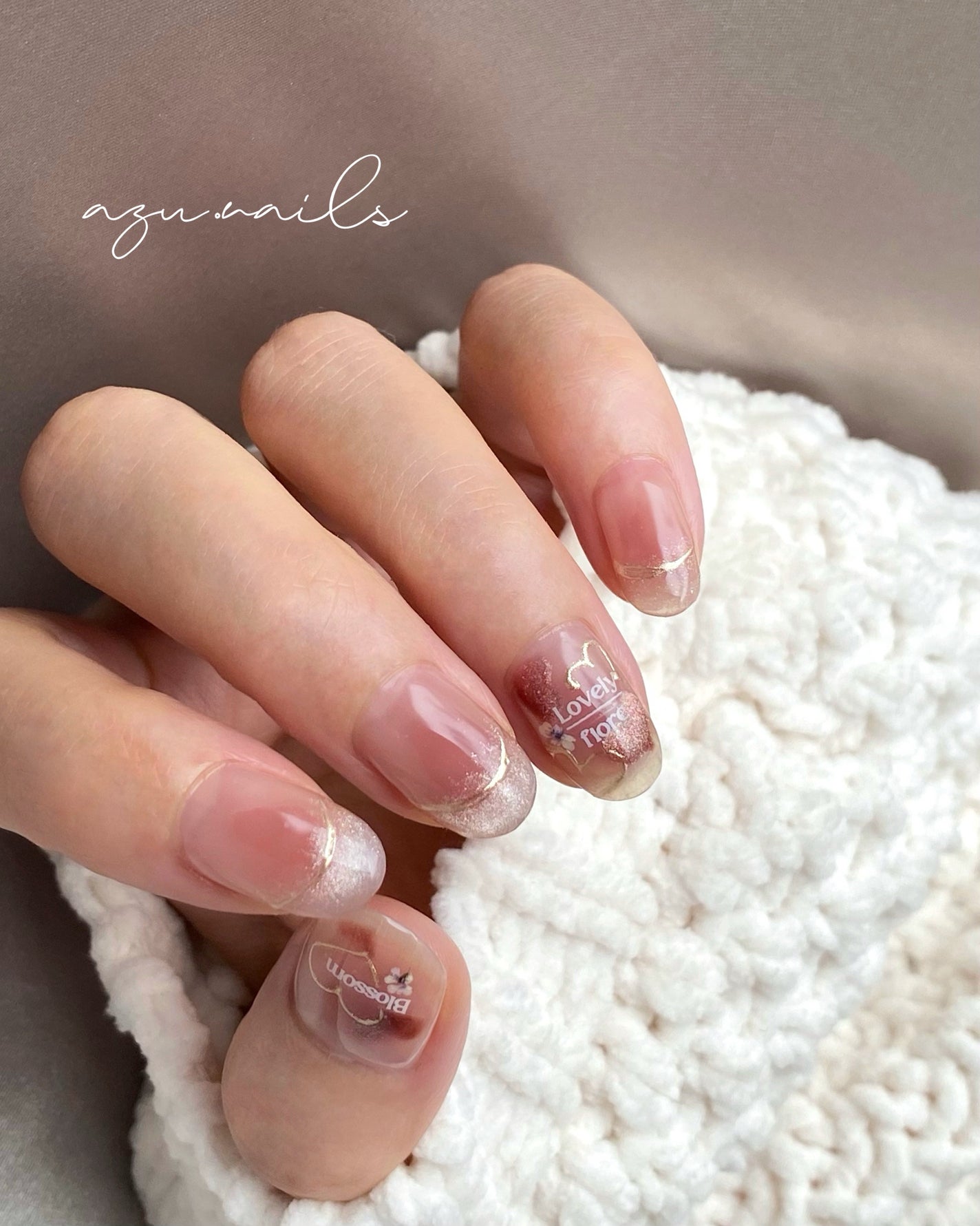 azu on LIPS 「S♡Mint2024ValentineNailふんわりチークと..」(1枚目)