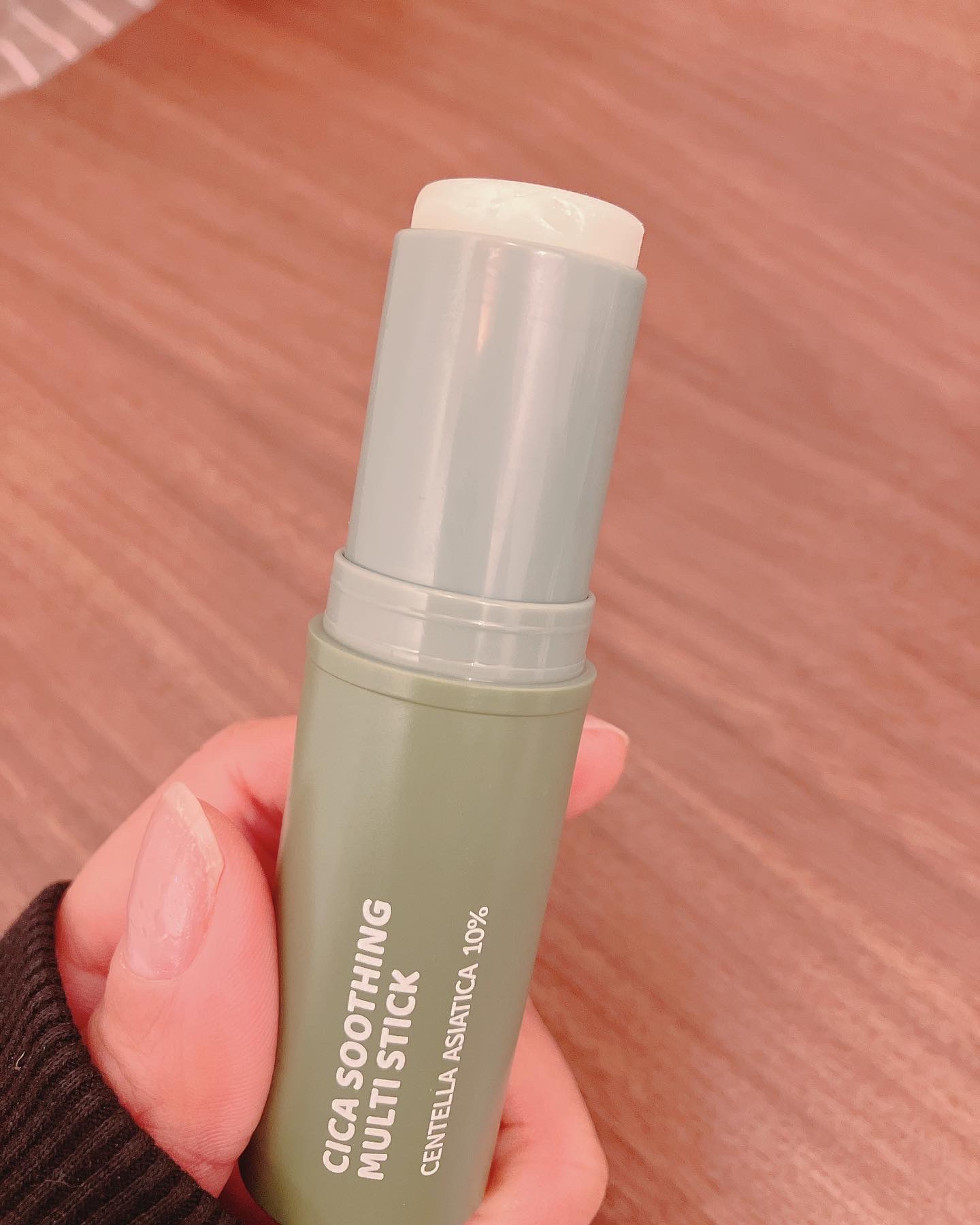 シカスージングスティック/TAGA/フェイスバームを使ったクチコミ（2枚目）