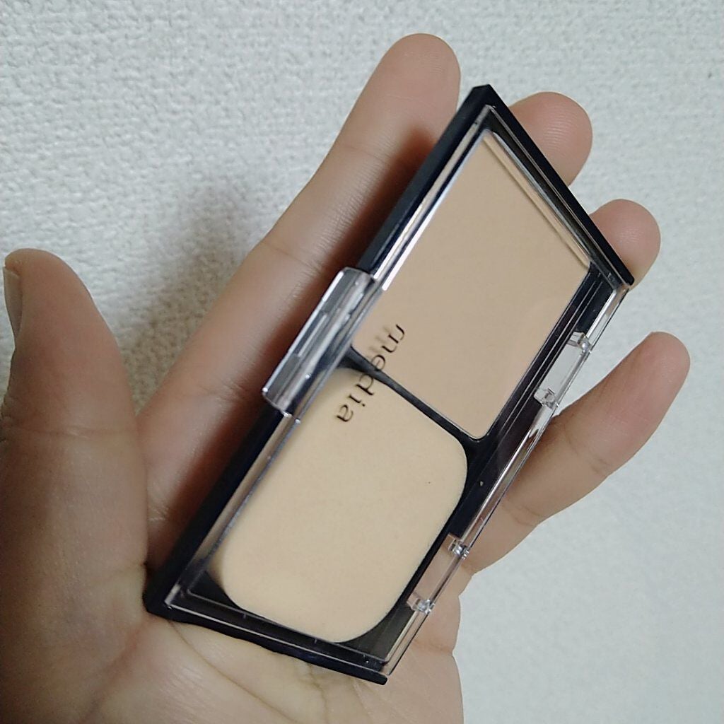 寝るために起きるひよこ❤フォロバ100❤ on LIPS 「忙しい日でも絶対バッグに入れるお守り品カネボウ Mediaモイ..」(1枚目)