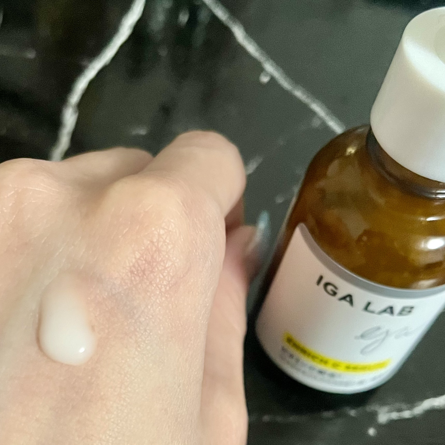 エンリッチCセラム/IGA LAB/美容液を使ったクチコミ（3枚目）
