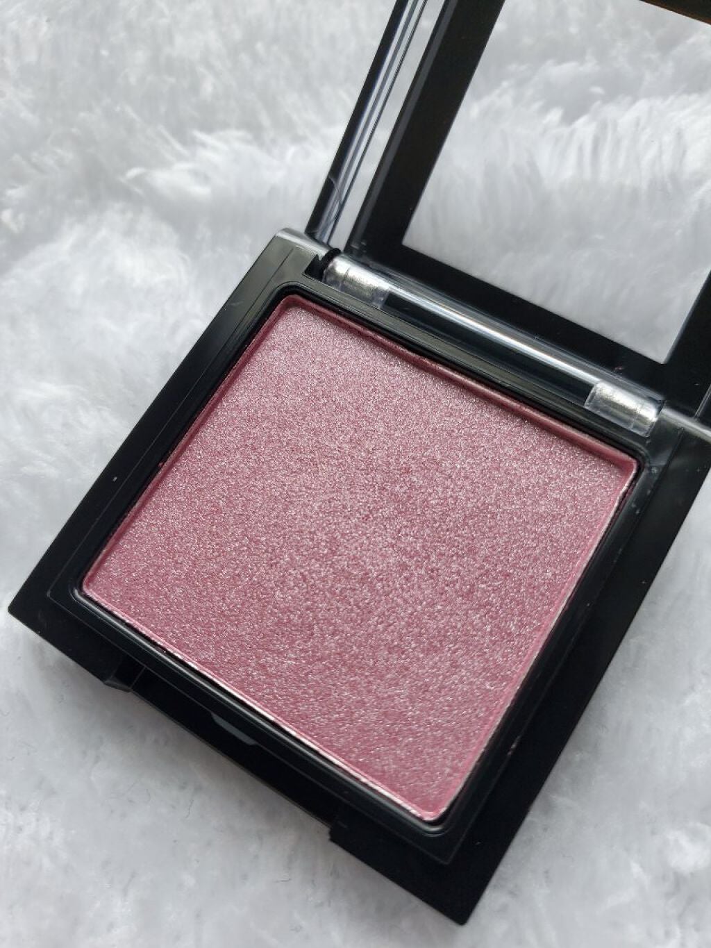 シングルアイシャドウ/マリブビューティー/単色アイシャドウを使ったクチコミ(2枚目)