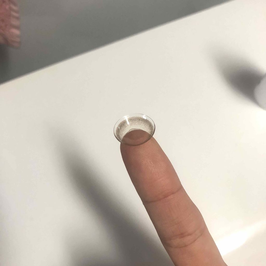 デコラティブアイズ ヴェール Baby Maple/Decorative Eyes/カラーコンタクトレンズを使ったクチコミ（3枚目）