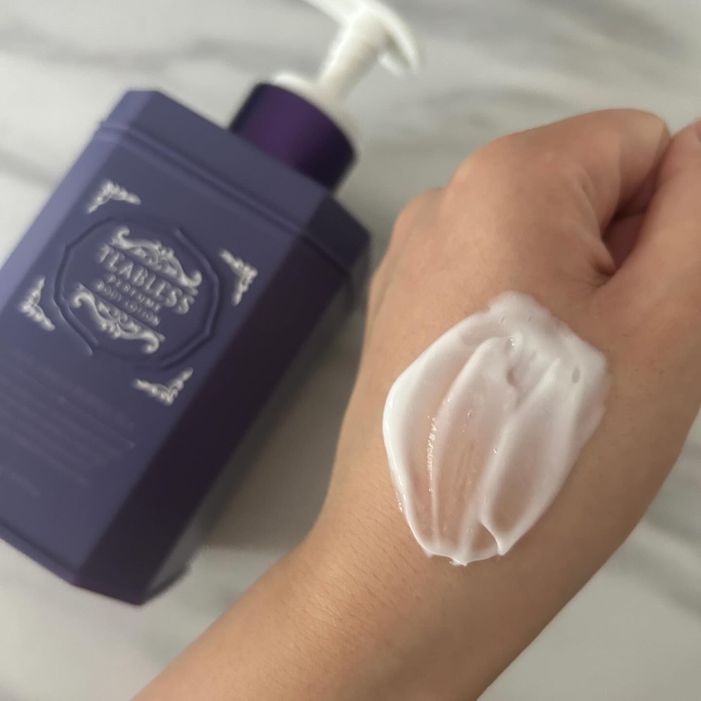 パフュームボディローション セイジアンバーパープルティー/TEABLESS/ボディローションを使ったクチコミ（3枚目）