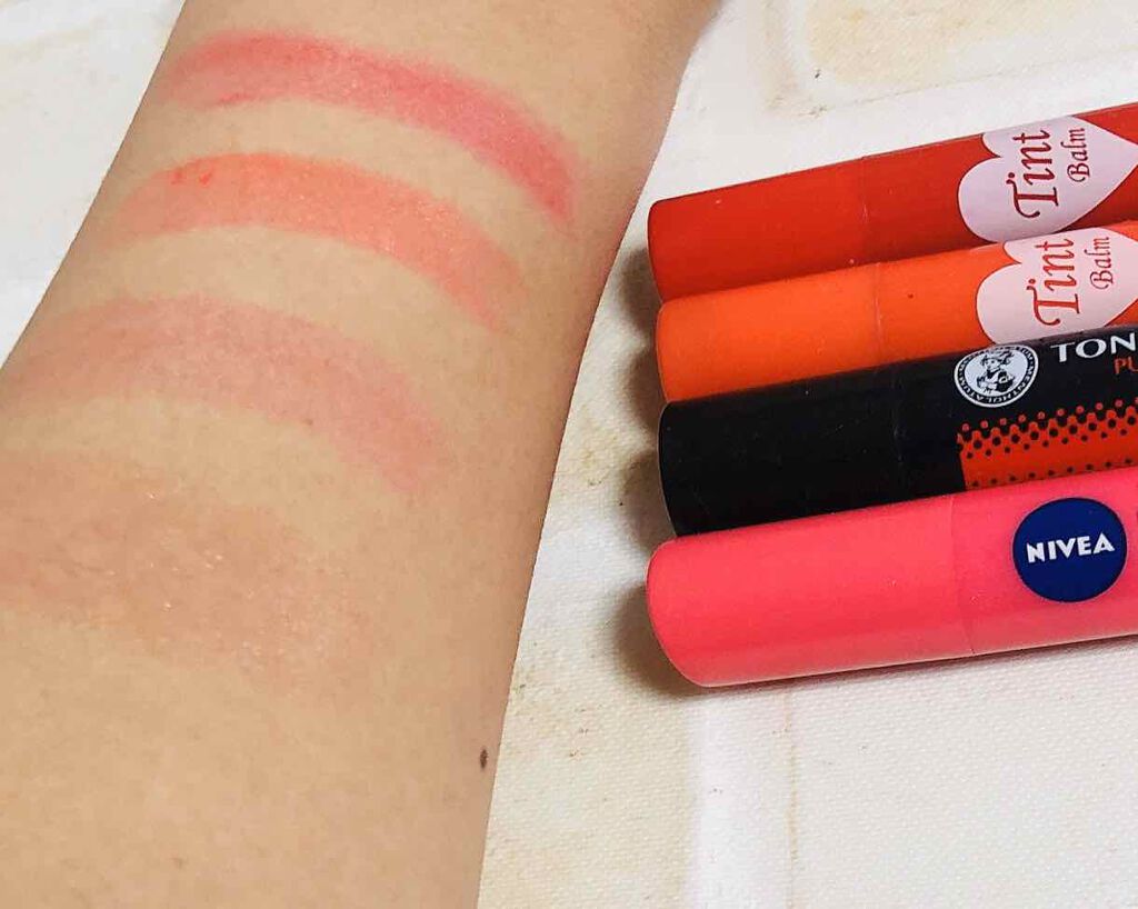 モイストピュアカラーリップ/ニベア/リップクリームを使ったクチコミ(2枚目)