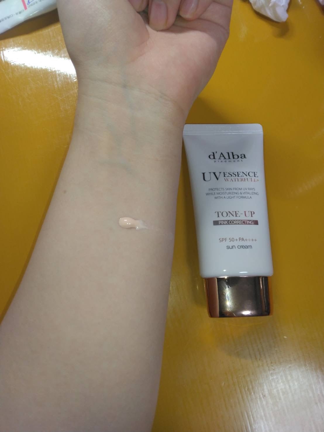 ウォータフルトーンアップサンクリーム/ダルバ/日焼け止めクリームを使ったクチコミ(2枚目)