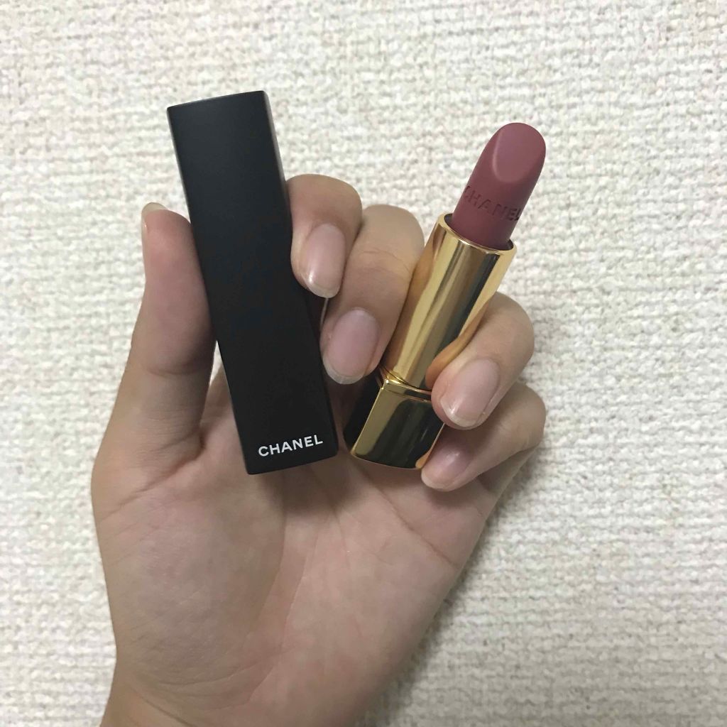 ルージュ アリュール ヴェルヴェット/CHANEL/口紅を使ったクチコミ(2枚目)