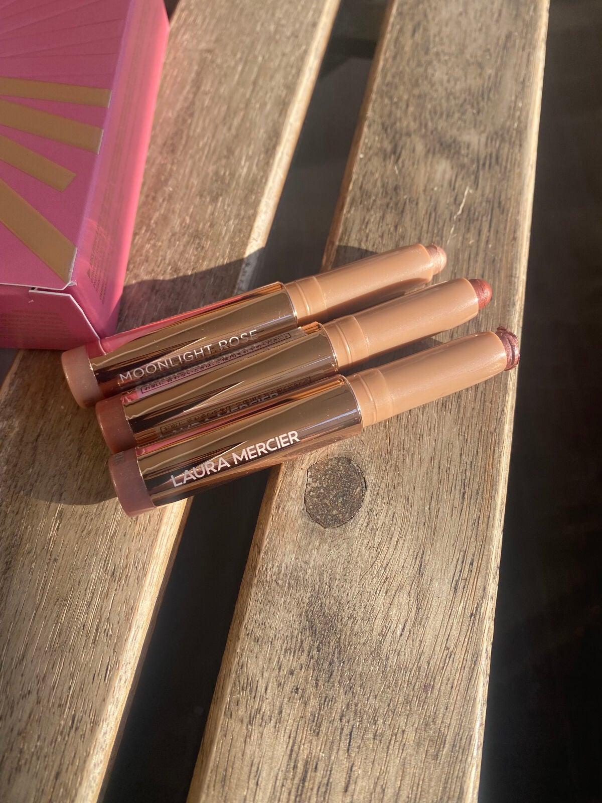 ローズグロウ リフレクションズ キャビアスティック トリオ/ローラ メルシエ/スティックアイシャドウを使ったクチコミ(3枚目)