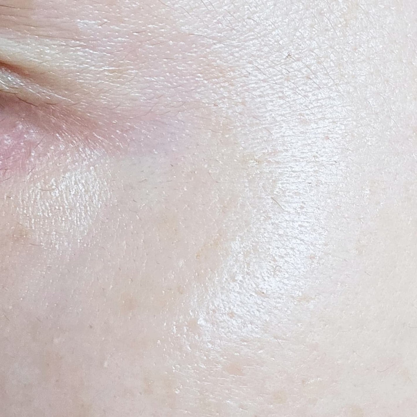 エッセンシャル リアル アイクリーム フォーフェイス/AHC/アイケア・アイクリームを使ったクチコミ(6枚目)