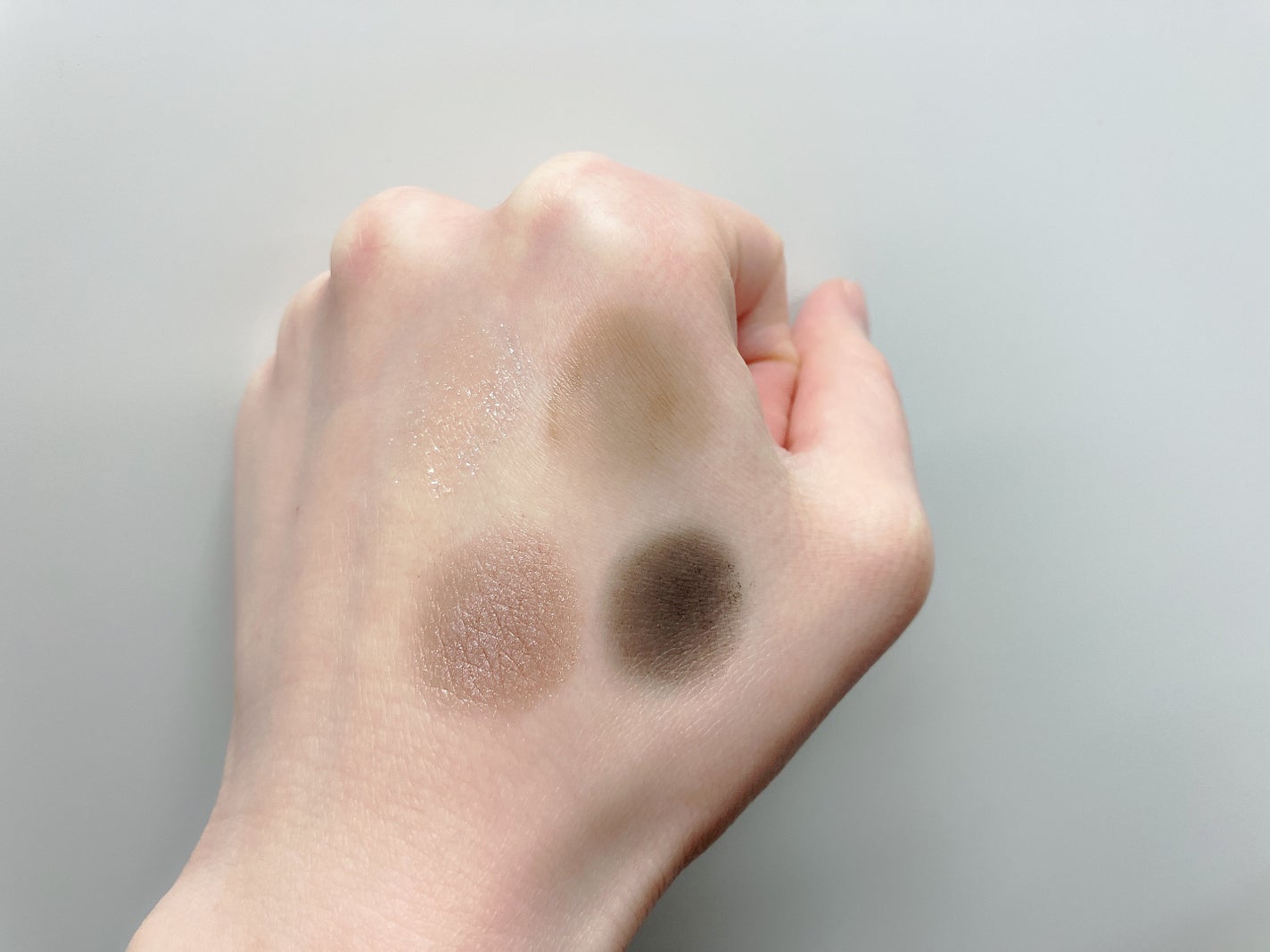 アディクション ザ リキッドブラッシュ フォギー/ADDICTION/リキッドチークを使ったクチコミ(2枚目)