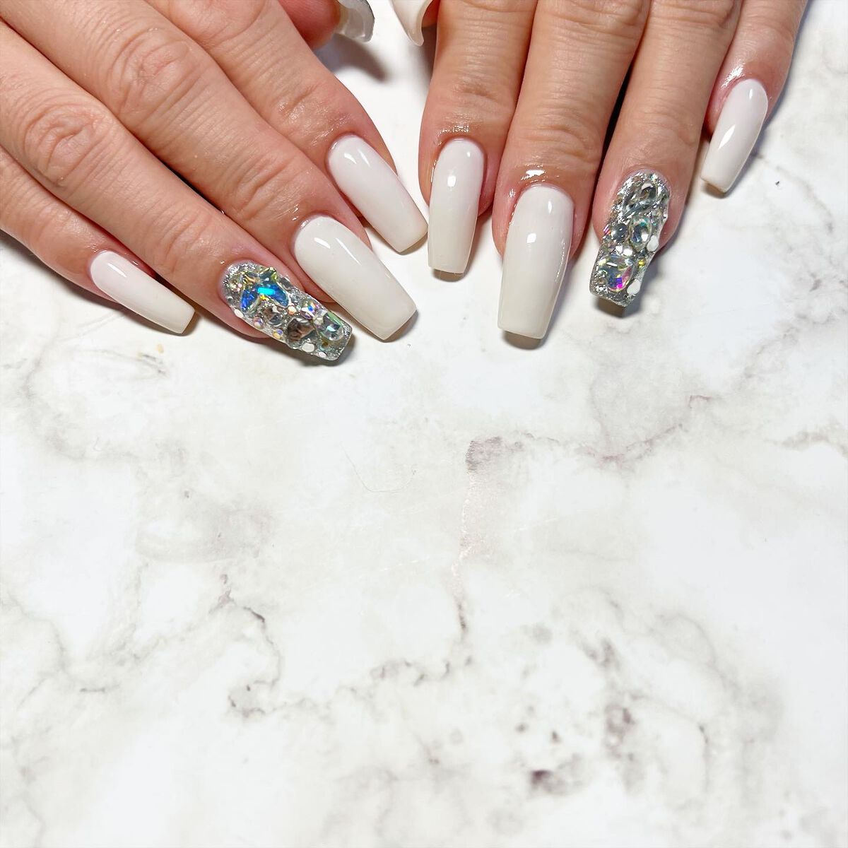 cst on LIPS 「#whitenails#summernails#夏ネイル#オリ..」(2枚目)