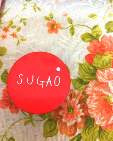 ✨SUGAOのスフレ感チーク＆リップ💕💕じんわりレッド
SUGAOのものは全てつけ心地が軽くてふわっとしています。
べたっとしたグロスがあまり得意でないわたしはこの軽さに助けられてます！
チークとして使