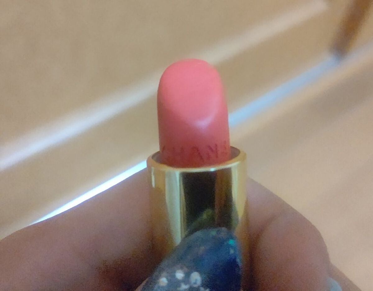 ルージュ アリュール ヴェルヴェット/CHANEL/口紅を使ったクチコミ(2枚目)