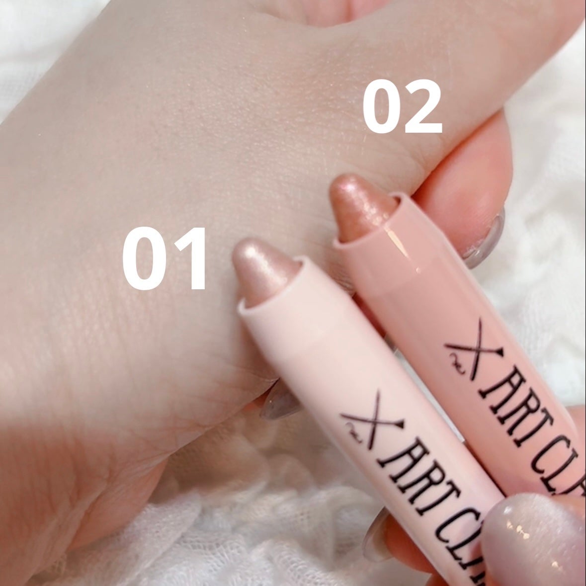 アートクラス アイグリッツ/too cool for school/スティックアイシャドウを使ったクチコミ(3枚目)