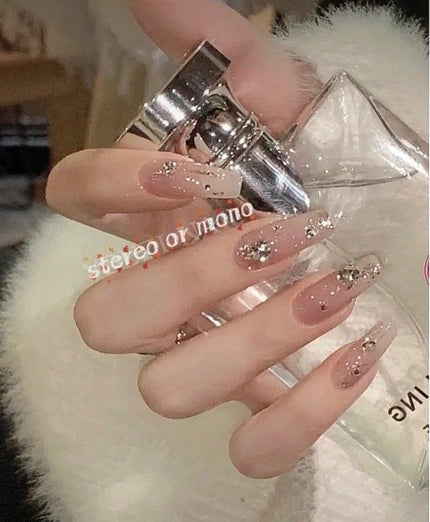 ボアちゃん on LIPS 「2024springnaildesigns…イエローもカワイイ..」(8枚目)