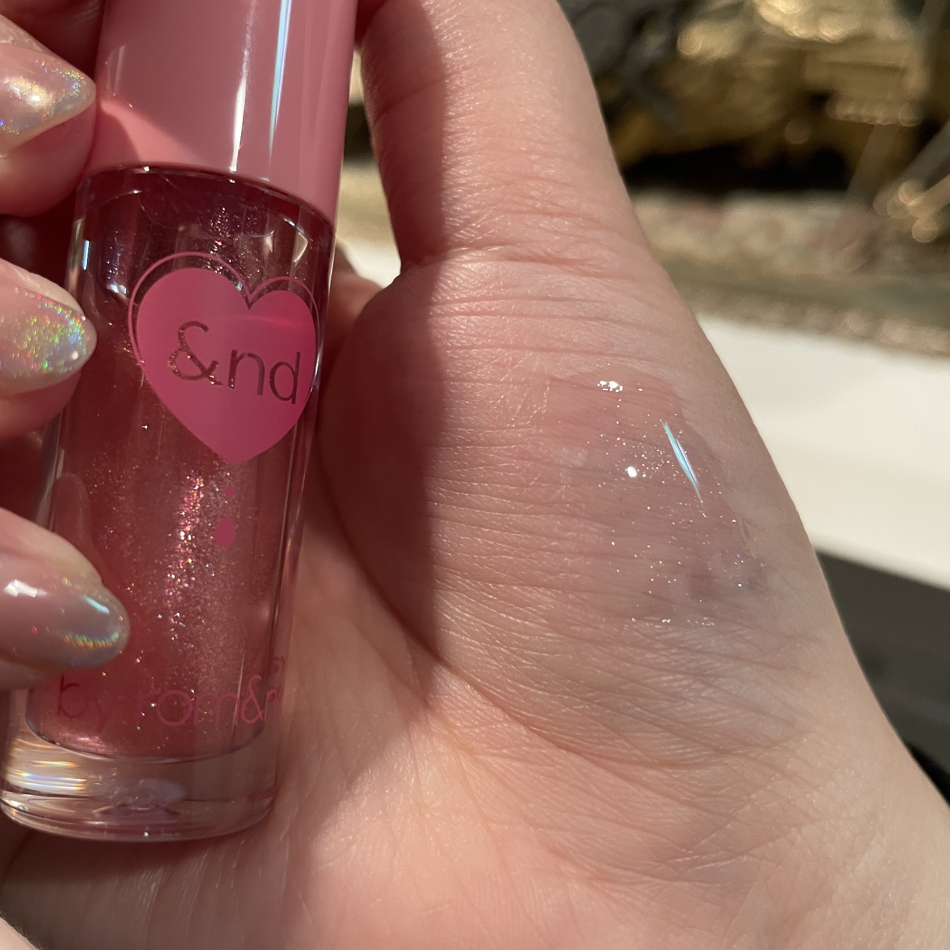 グラッシーコーティンググロス/&nd by rom&nd/リップグロスを使ったクチコミ（3枚目）