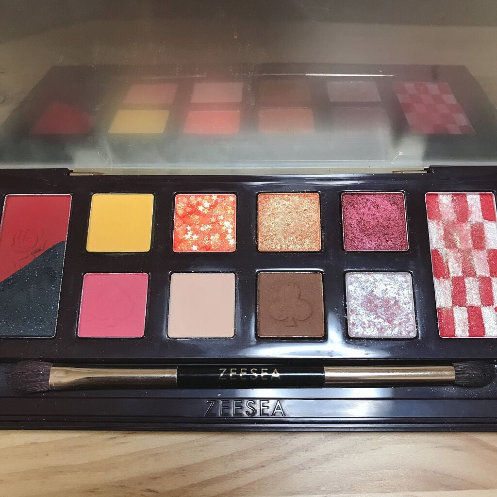 アリスドリームランドシリーズ 12色アイシャドウパレット(ZEESEA×大英博物館)/ZEESEA/アイシャドウパレットを使ったクチコミ(4枚目)