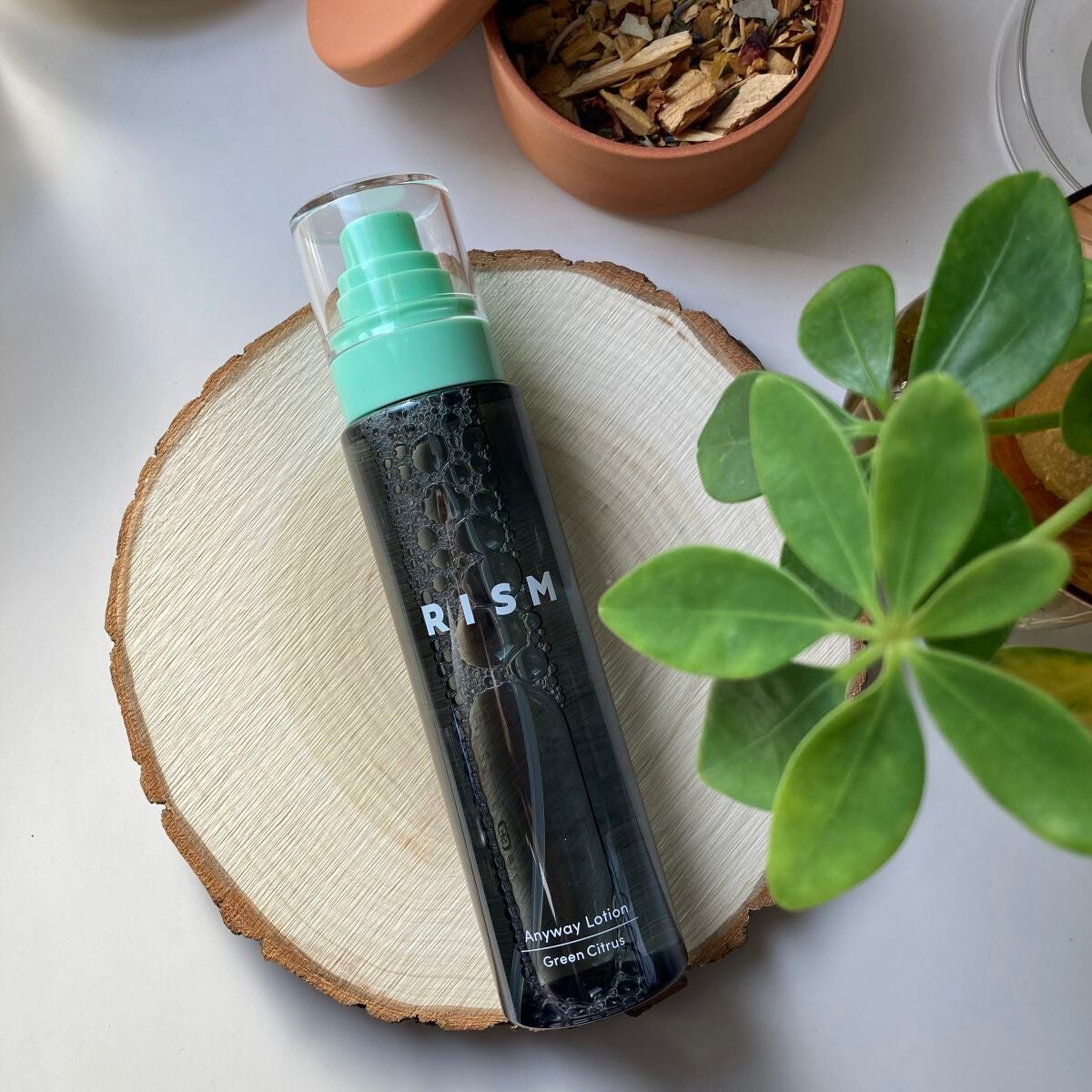 エニウェイ ローション グリーンシトラスの香り/RISM/ミスト状化粧水を使ったクチコミ(3枚目)