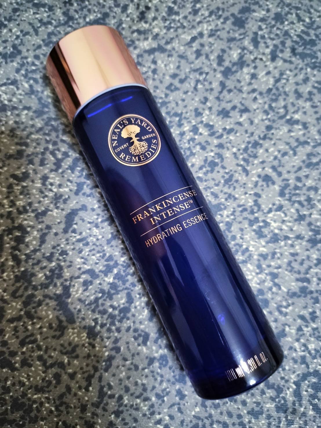フランキンセンス インテンス ハイドレイティングエッセンス/ニールズヤード レメディーズ/化粧水を使ったクチコミ（1枚目）