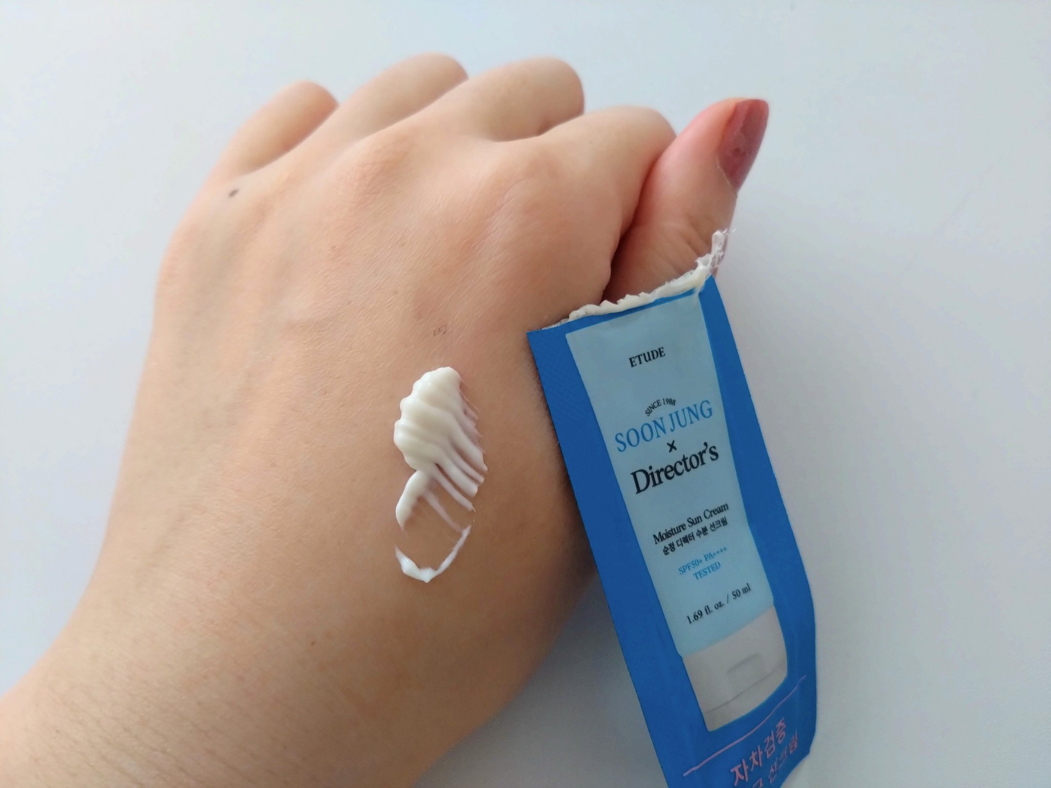 スジョンディレクターズUV/ETUDE/日焼け止めクリームを使ったクチコミ（2枚目）