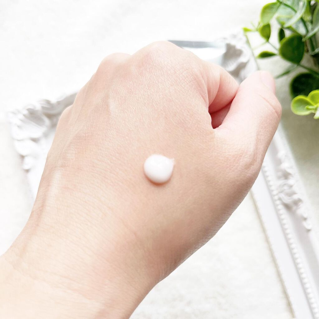 ハンドクリーム AM&H（アーモンドミルク＆ハニー）/THE BODY SHOP/ハンドクリームを使ったクチコミ（2枚目）