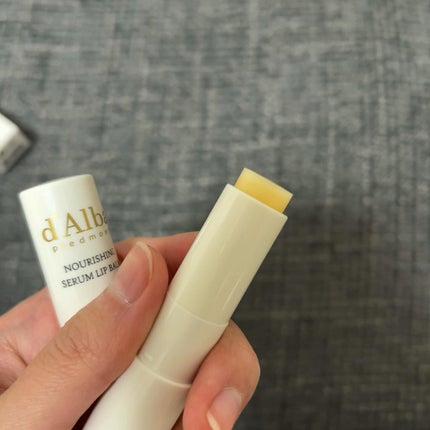 ホワイトトリュフナリシングセラムリップバーム/ダルバ/リップバームを使ったクチコミ(2枚目)