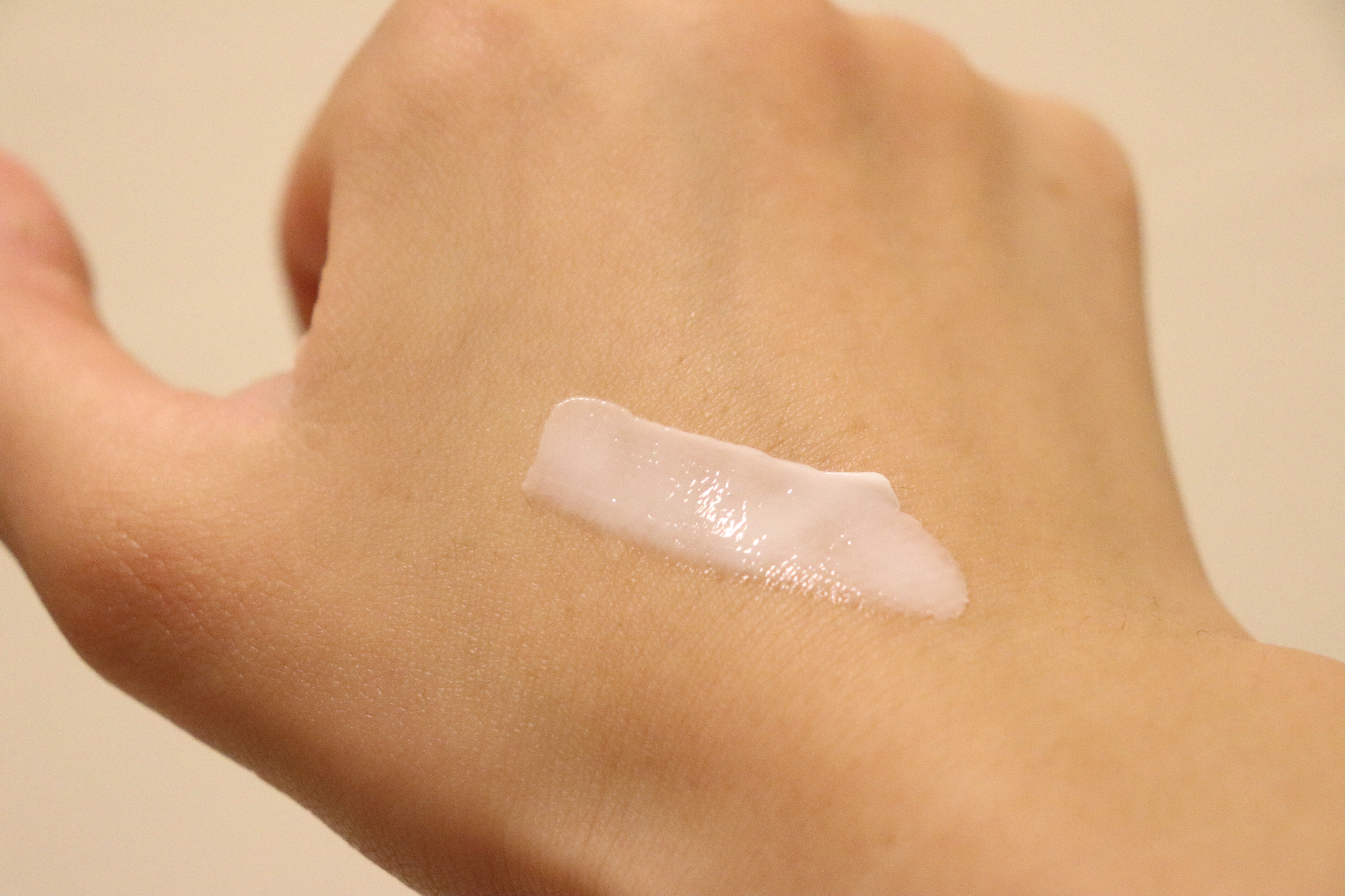 ニベアソフト スキンケアクリーム チューブ 50g【旧】/ニベア/ボディクリームを使ったクチコミ（3枚目）