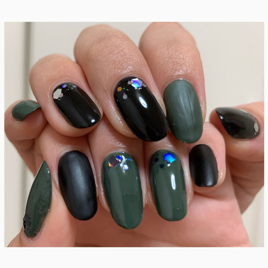 AT濃密グラマラスネイルエナメル 22 ブラック/Art Collection/マニキュアを使ったクチコミ（2枚目）