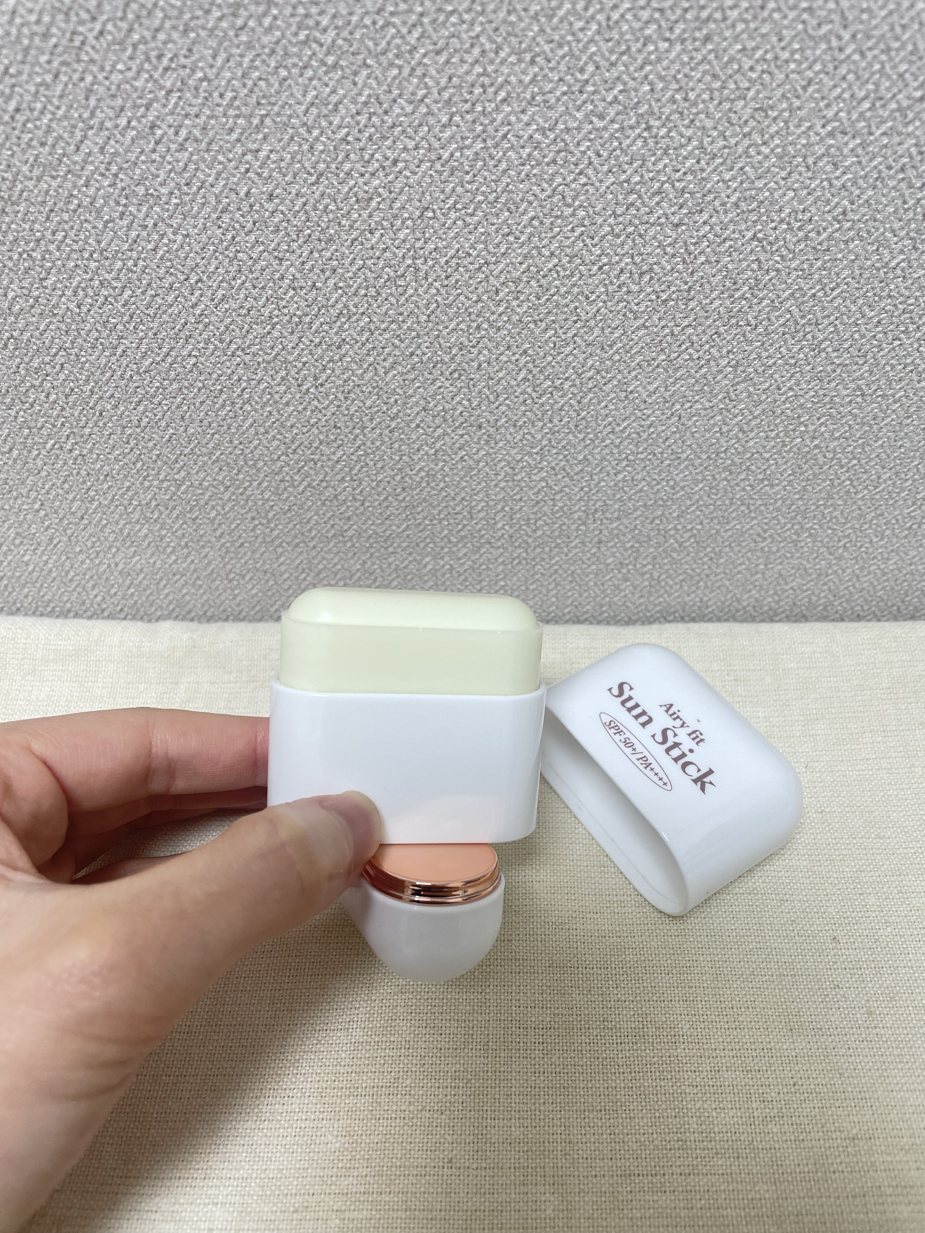 エアリーフィットサンスティック/KAHI/日焼け止めスティックを使ったクチコミ（2枚目）