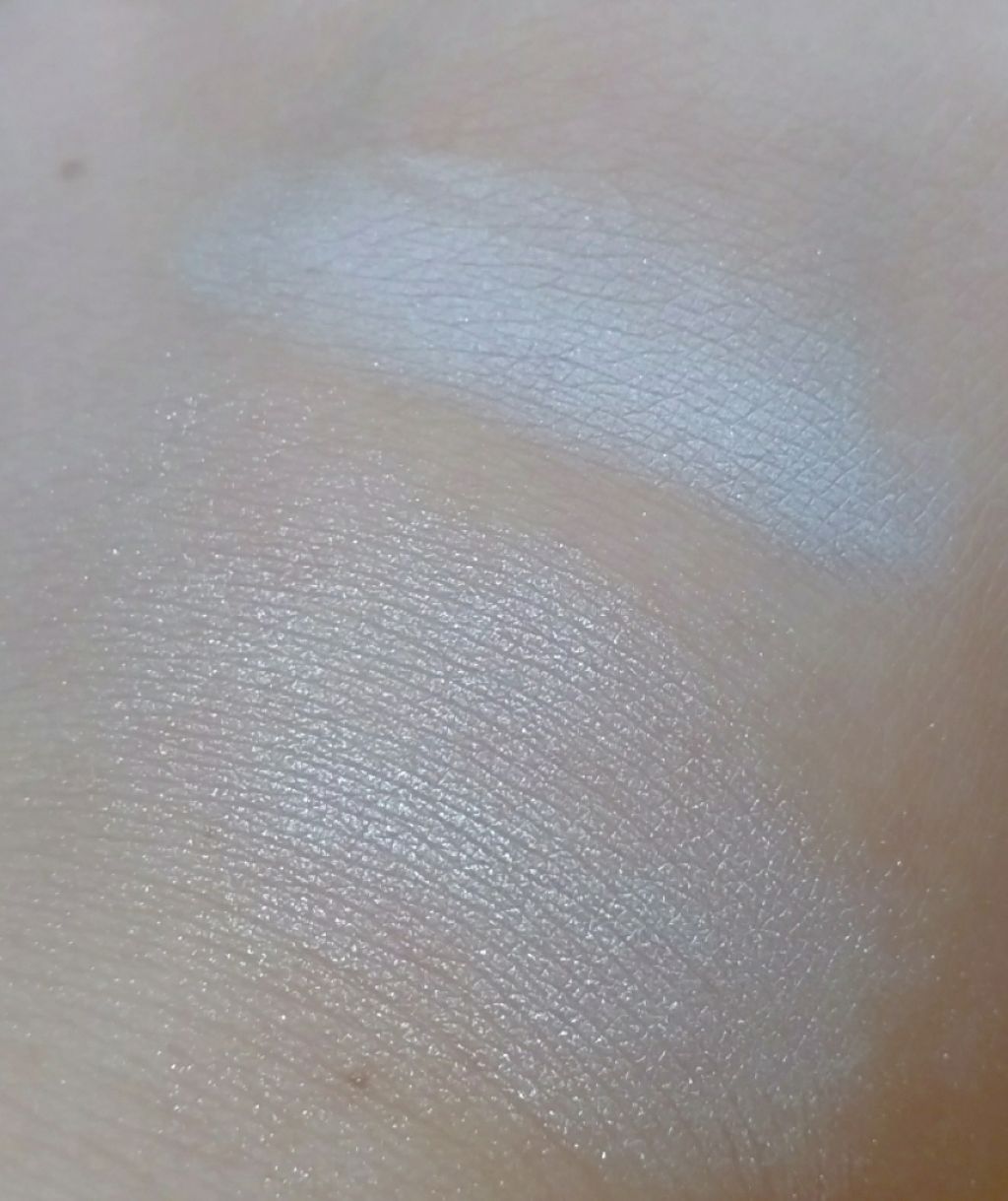 パールグロウハイライト/CEZANNE/パウダーハイライトを使ったクチコミ（2枚目）