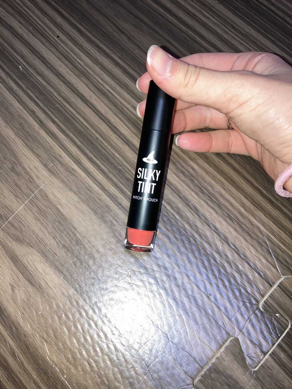 シルキーティント 03マンダリンガーネット/Witch's Pouch/リップティントを使ったクチコミ（2枚目）