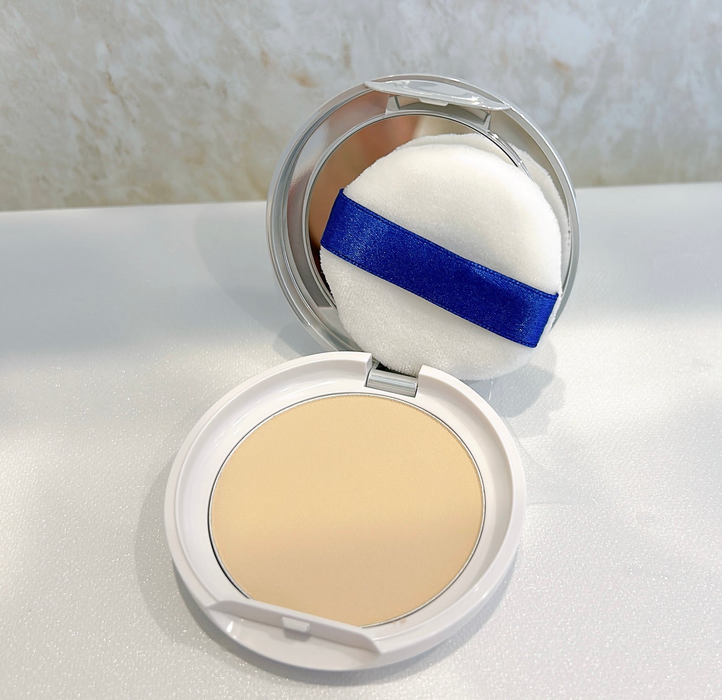 トランシーノ薬用UVパウダーEX/トランシーノ/日焼け止めパウダーを使ったクチコミ(3枚目)