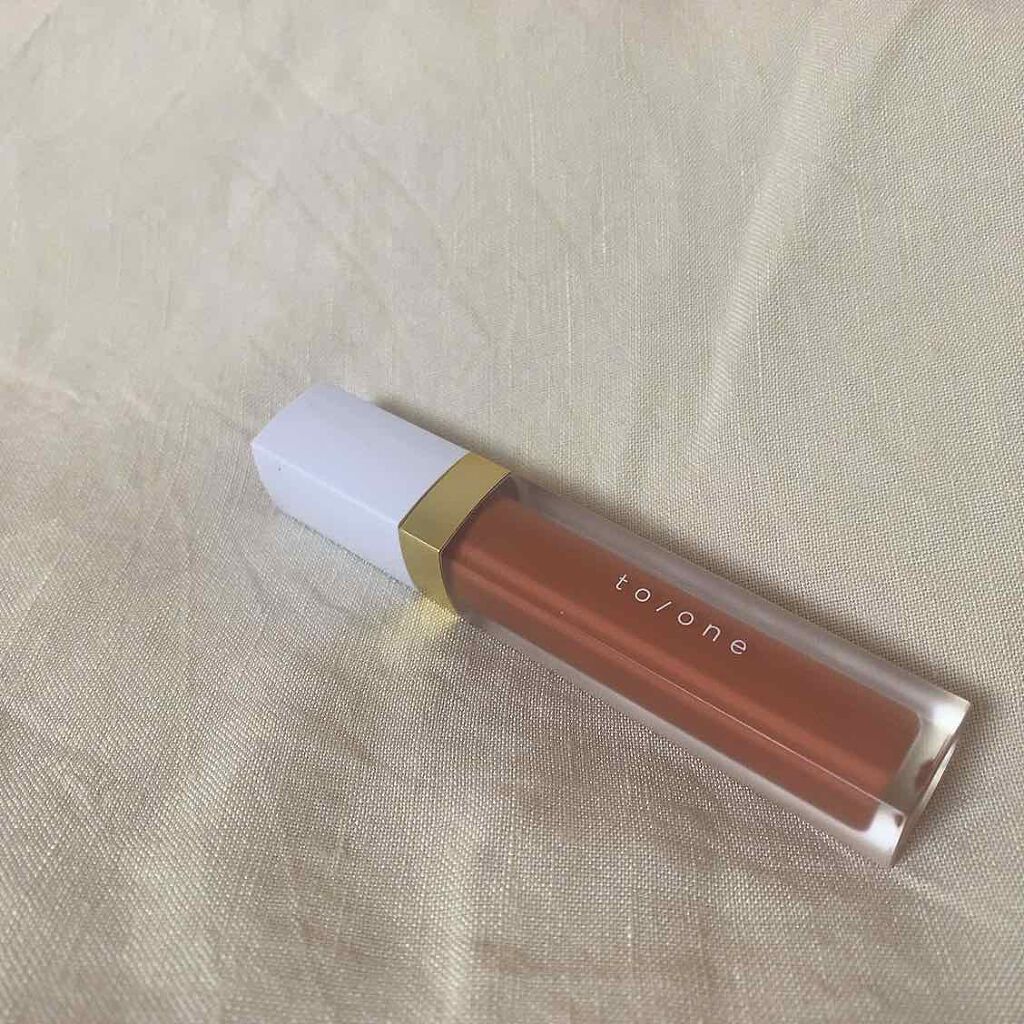 トーン ペタル エッセンス カラー バター/to/one/リップグロスを使ったクチコミ（1枚目）