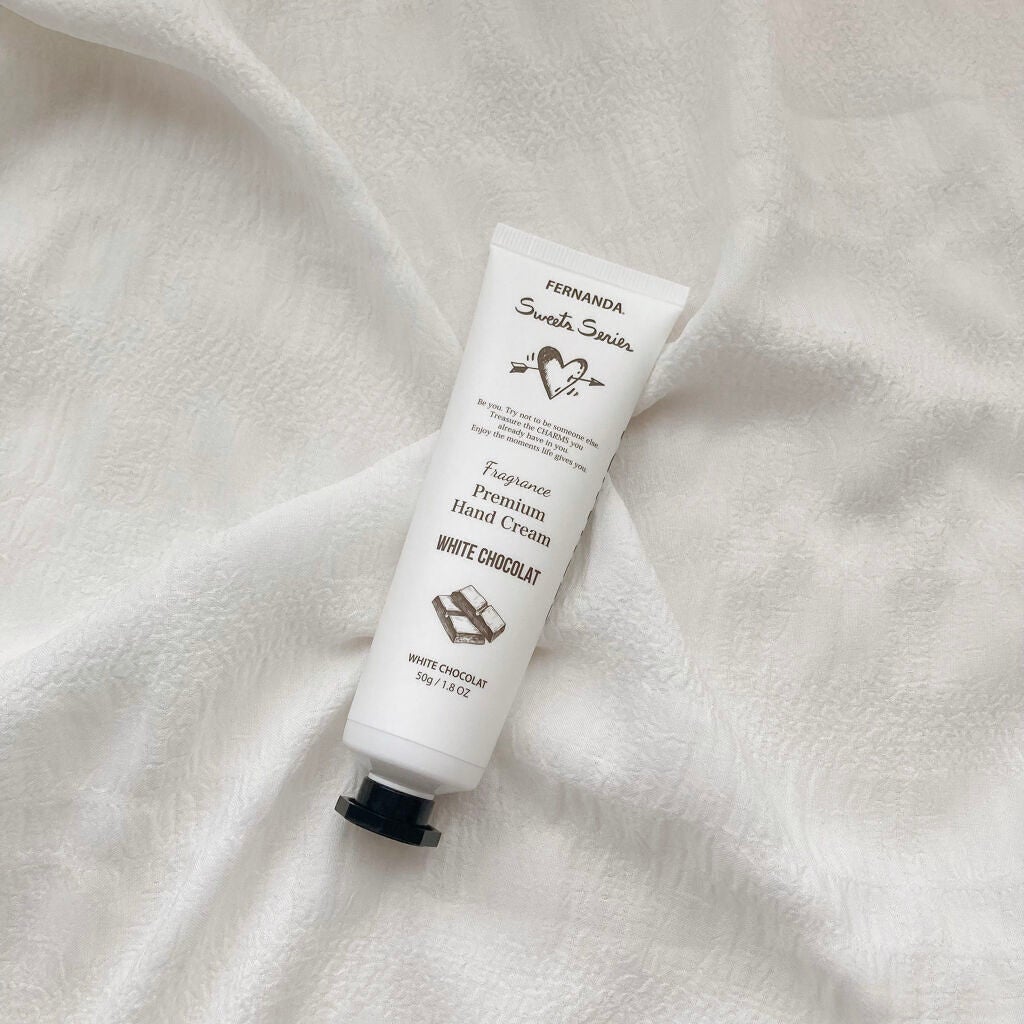 フレグランスプレミアムハンドクリーム(ホワイトショコラ)/フェルナンダ/ハンドクリームを使ったクチコミ(2枚目)